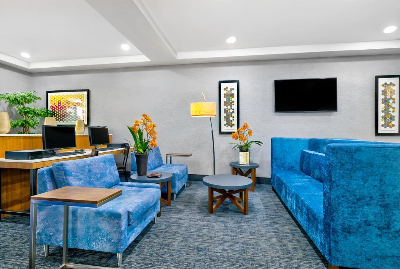 Holiday Inn Express Hotel & Suites Kansas City - Grandview By Ihg Exterior foto