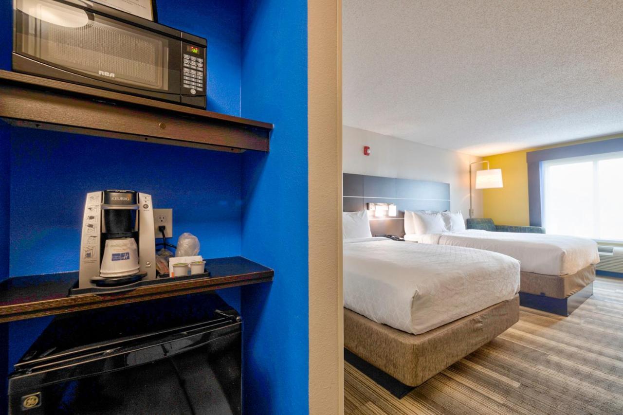 Holiday Inn Express Hotel & Suites Kansas City - Grandview By Ihg Exterior foto