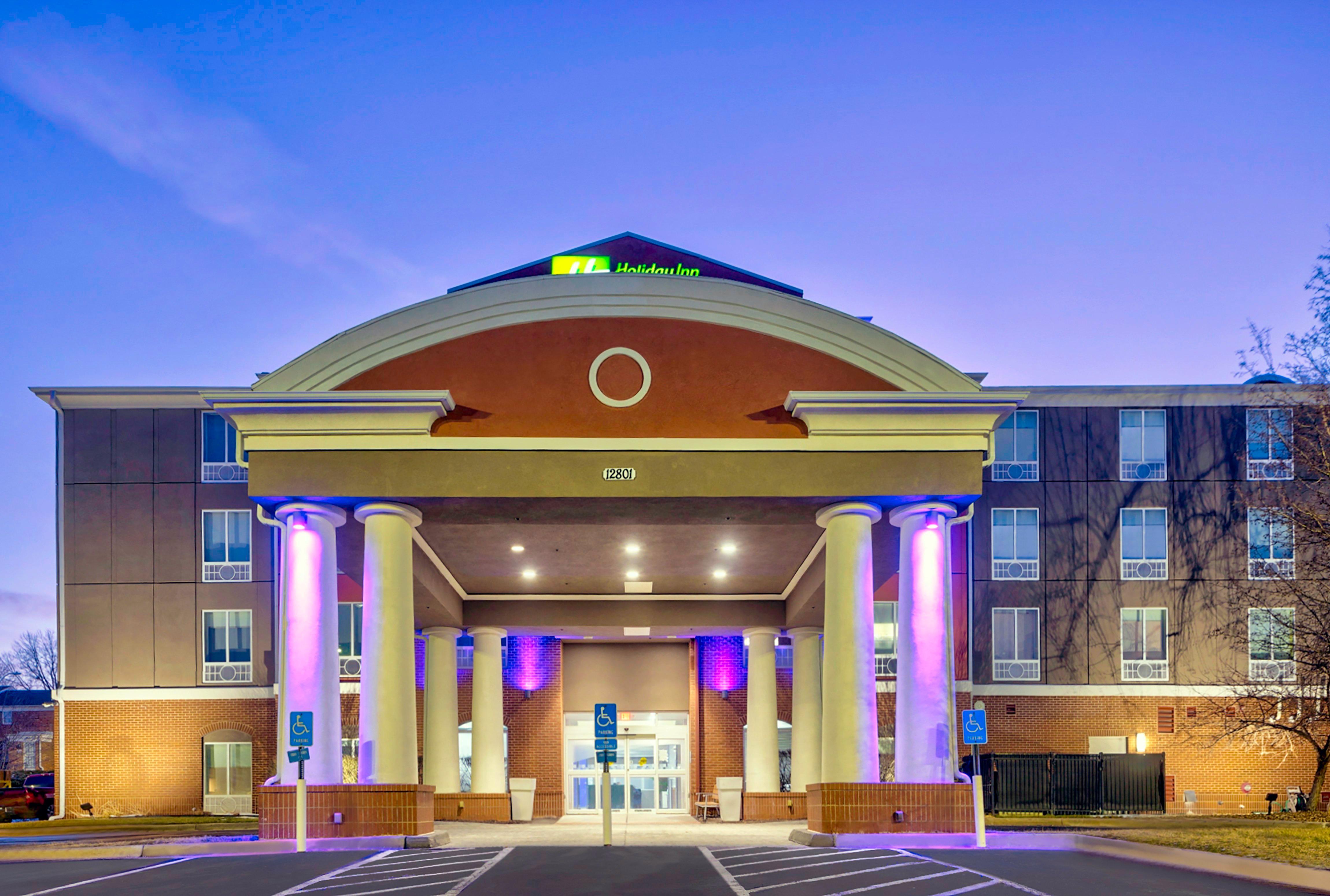 Holiday Inn Express Hotel & Suites Kansas City - Grandview By Ihg Exterior foto