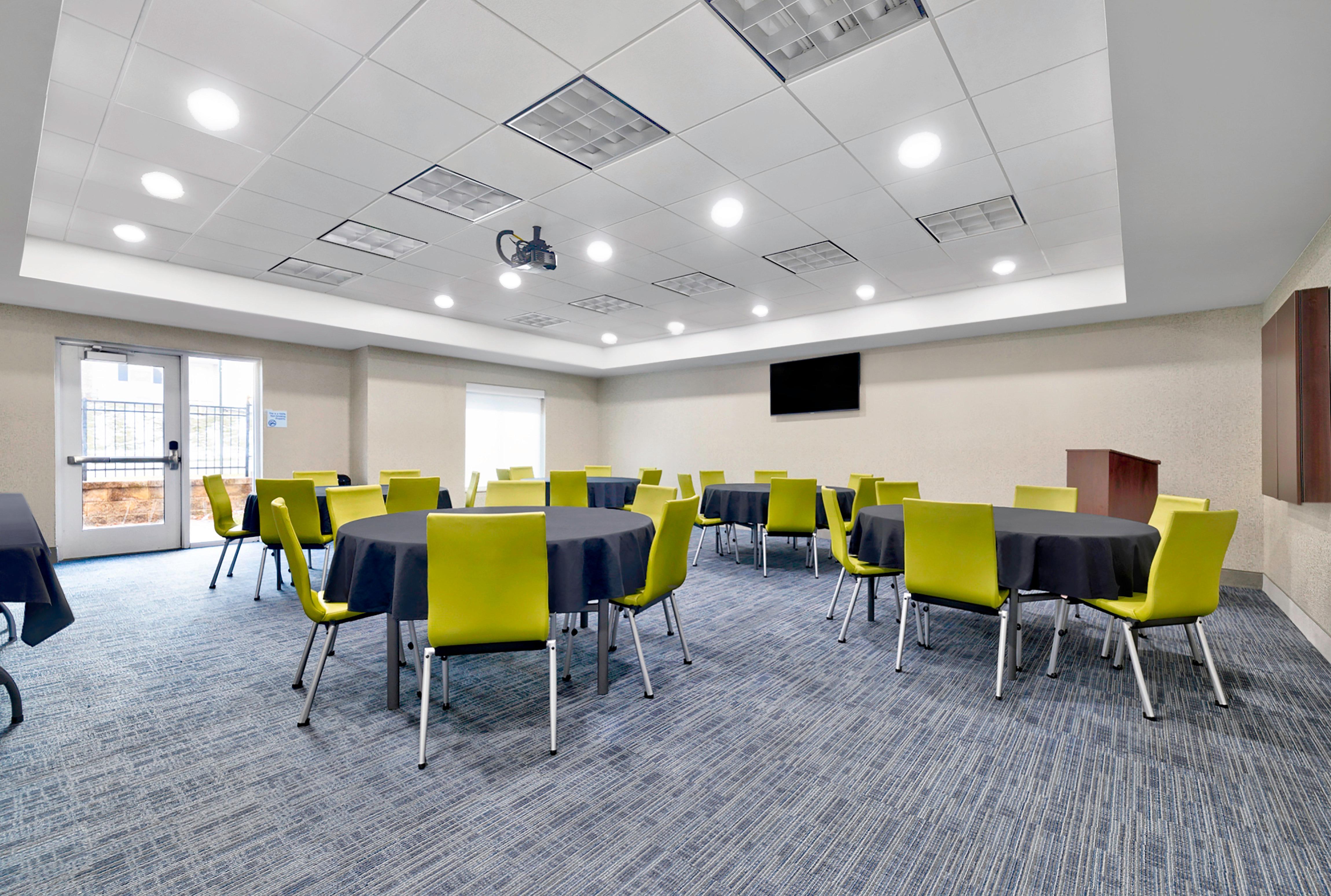 Holiday Inn Express Hotel & Suites Kansas City - Grandview By Ihg Exterior foto